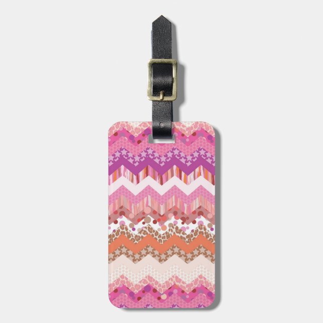 Pink zigzag background luggage tag (Front Vertical)