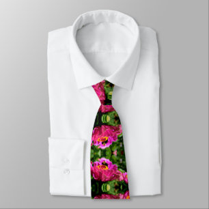 Pink zinnia with bumblebee tie