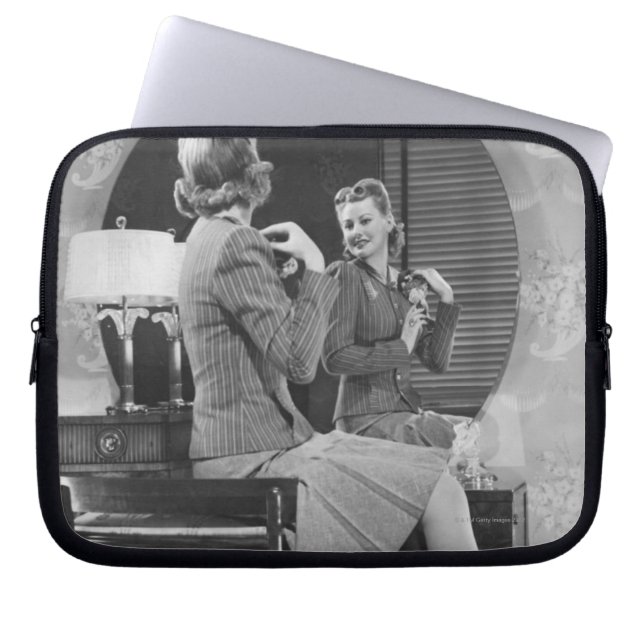 Pinning Laptop Sleeve (Front)