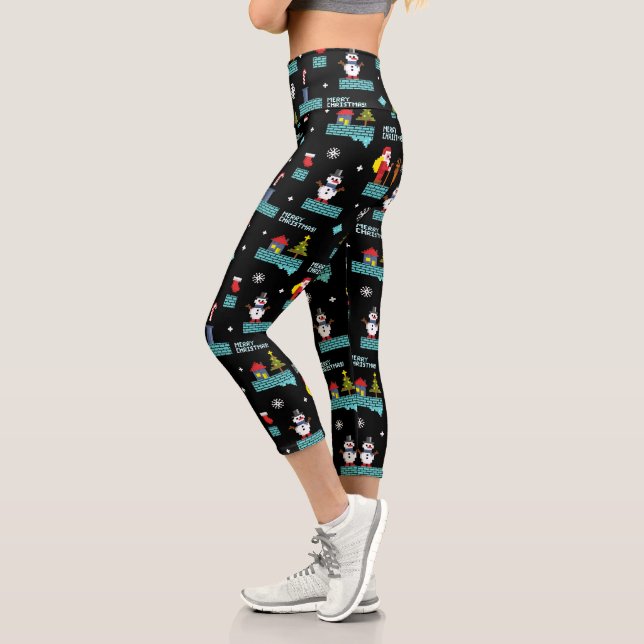 Pixelated Merry Christmas Pattern - Retro Design Capri Leggings (Left)