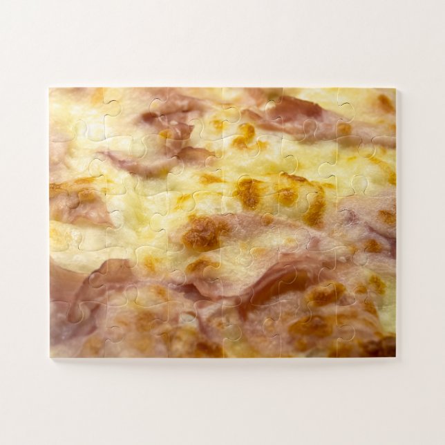 Pizza with cheese and prosciutto cotto jigsaw puzzle (Horizontal)