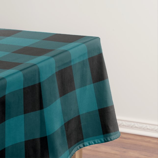 Plaid blue pattern tablecloth (In Situ)