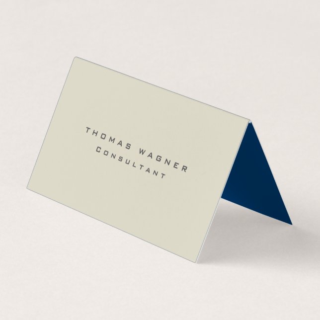 Plain Simple Modern Trendy Minimalist Business Card (Front)