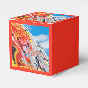 planet graffiti favour box