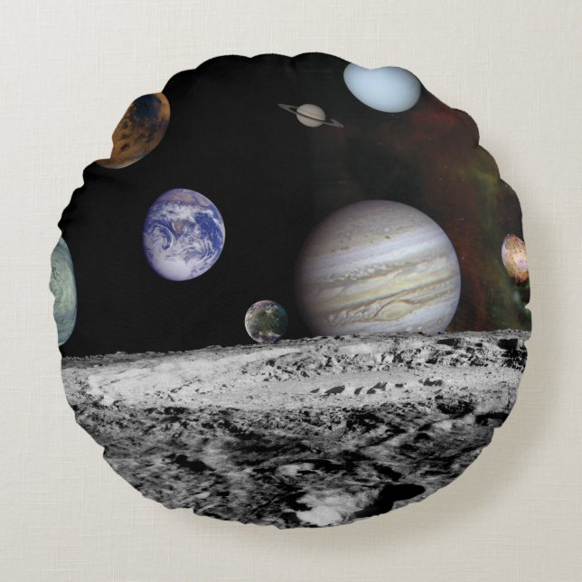 Planets of the solar system round cushion (Front)