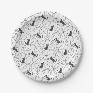 Playful Black Cat and Yarn Ball Pattern Paper Plate