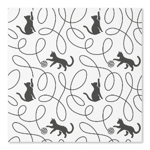 Playful Black Cat and Yarn Ball Pattern Wallpaper