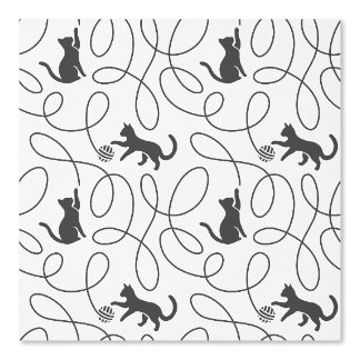 Playful Black Cat and Yarn Ball Pattern Wallpaper