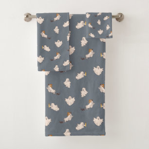 Playful Ghosts Halloween Pattern Bath Towel Set
