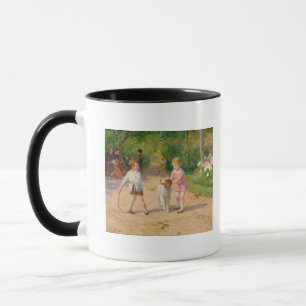 Playing with the hoop mug