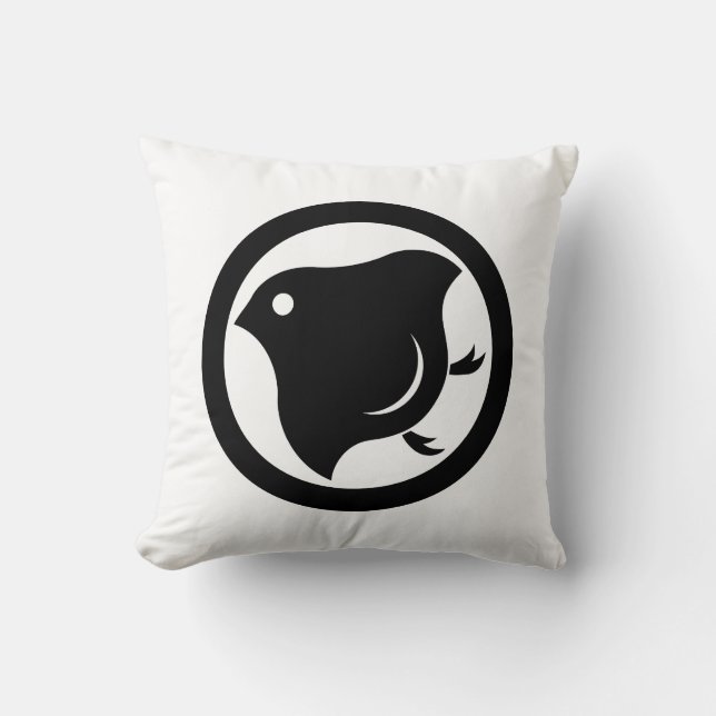 Plover in circle cushion (Front)