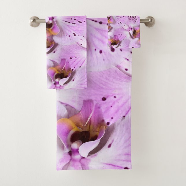 Plum Orchids Bath Towel Set (Insitu)