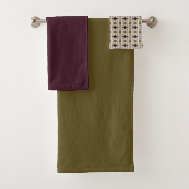 Plum Purple And Olive Green  Bath Towel Set (Insitu)