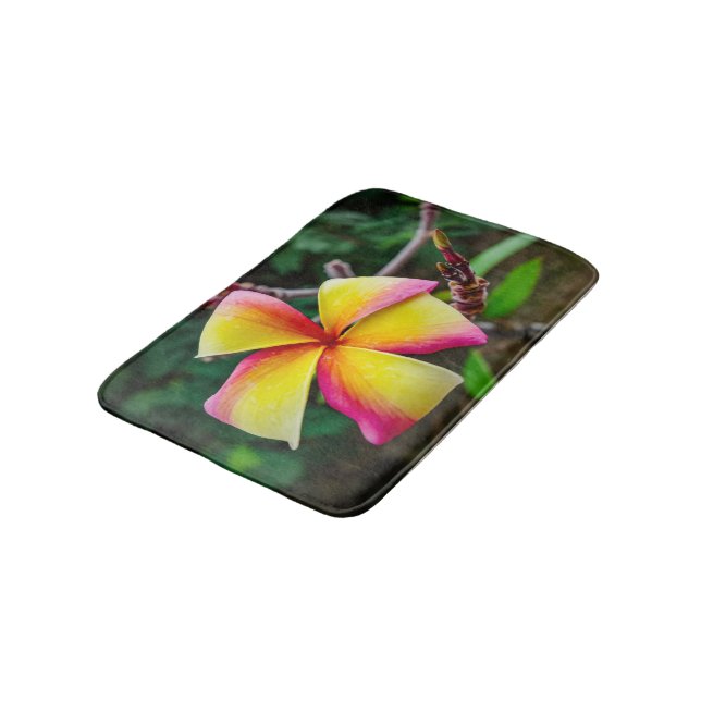 Plumeria rubra bath mat (Angled)