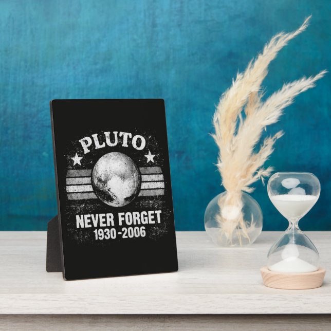 Pluto Never Forget Plaque (Side)