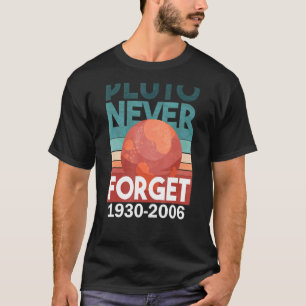 Pluto planet solar system universe sayings T-Shirt