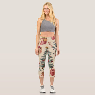 Poinsettia Floral Christmas Pattern (2) Capri Leggings