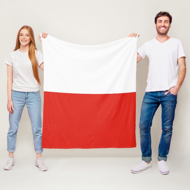 Poland flag fleece blanket (In Situ)