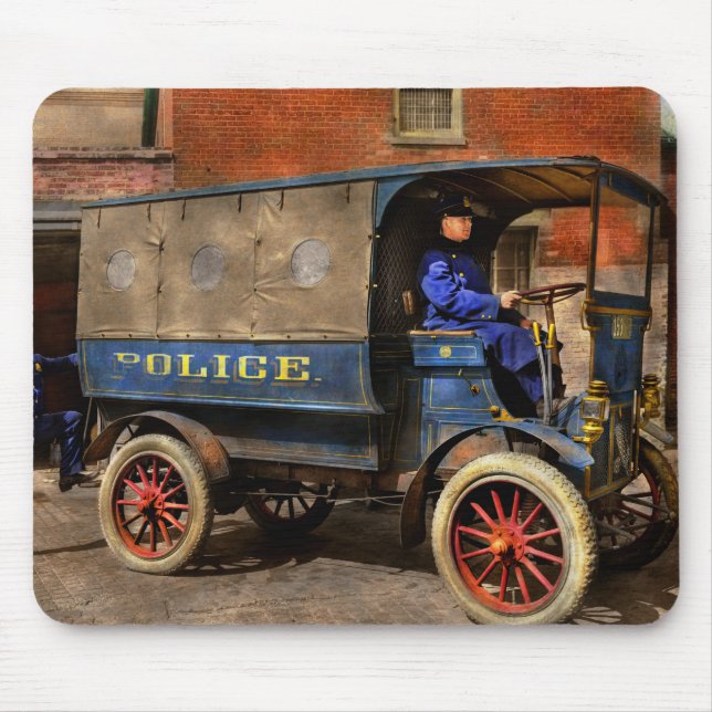 Police - The paddy wagon 1919 Mouse Pad (Front)