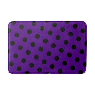 Polka dot pattern bath mat