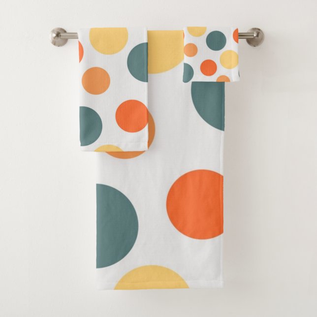 Polka dot pattern bath towel set (Insitu)