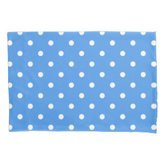 Polka dot pattern pillowcase