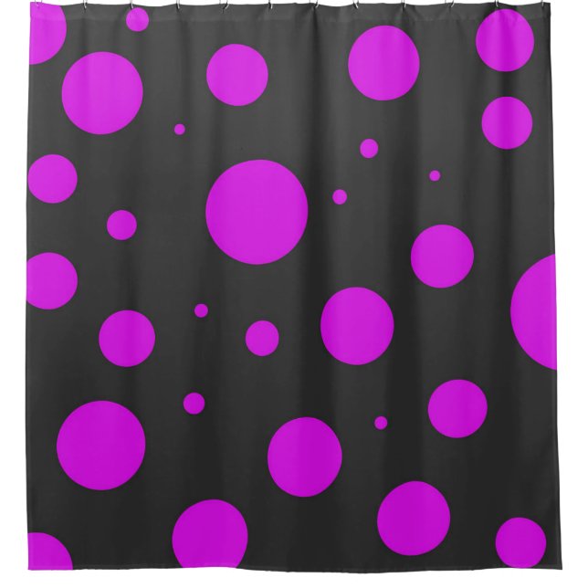 Polka dot pattern shower curtain (Front)