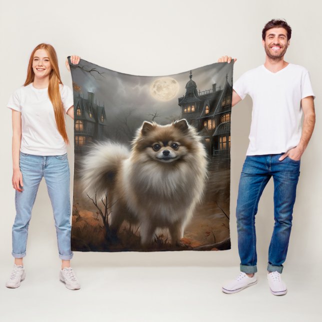 Pomeranian Halloween Scary Fleece Blanket (In Situ)