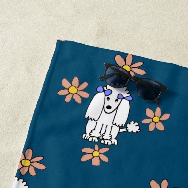 Poodle dog beach towel (In Situ)