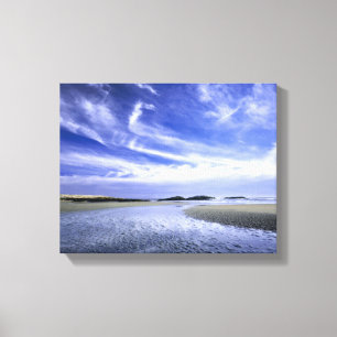 POPHAM BEACH STATE PARK, MAINE. USA. Cirrus Canvas Print