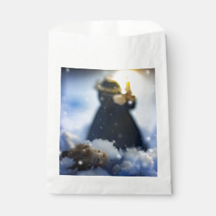 Porcelain in Snow X Favour Bags