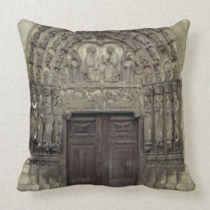 Portal and surrounding sculptures with biblical fi cushion