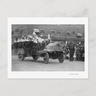 Portland, OR Rose Festival Parade Floats Postcard