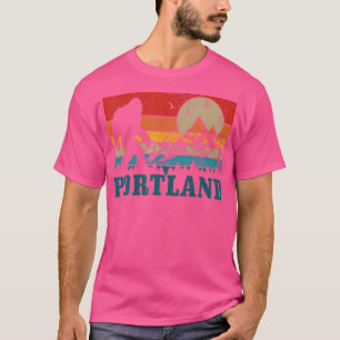 Portland Oregon Bigfoot Vintage Mountain Pride Hik T-Shirt