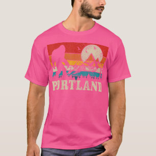 Portland Oregon Bigfoot Vintage Mountain Pride Hik T-Shirt