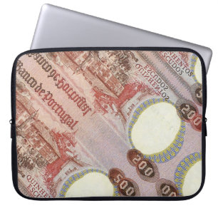 Portuguese designs laptop sleeve