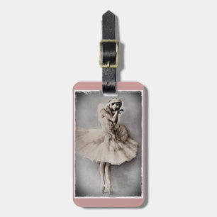 Posed en Pointe Luggage Tag