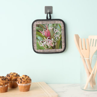 Pot Holder with Lovely Spider Lily