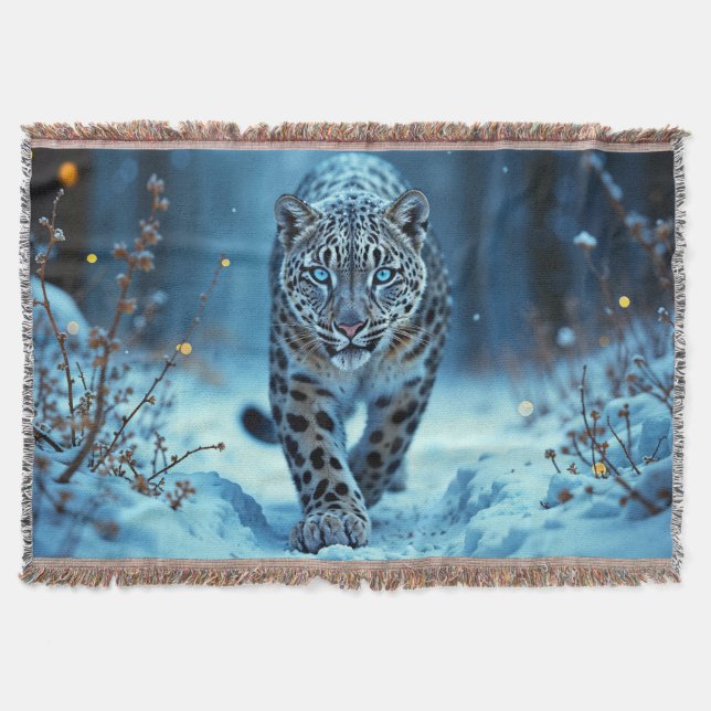 Powerful predator snowy wilderness cold beauty throw blanket (Front)