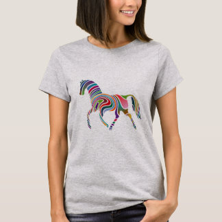 Powerful rainbow colours horse Elegant colourful T-Shirt