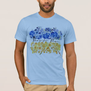 Pray for Peace. I stand with Ukraine.  T-Shirt
