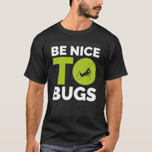 Praying Mantis Bug  Mantises Preying Insects Insec T-Shirt