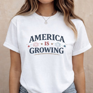 Pregnancy Announcement 4th of July Mum to Be T-Shirt
