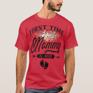 Pregnancy Announcement First Time mummy Est T-Shirt