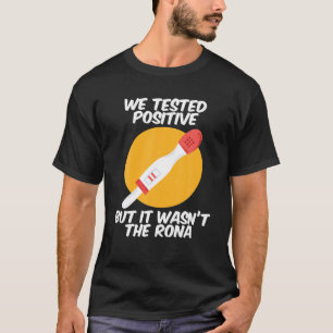 Pregnancy Announcement New Mum or Dad Gender Revea T-Shirt