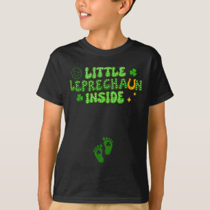 Pregnancy Reveal St Patrick's Day Illustration T-Shirt