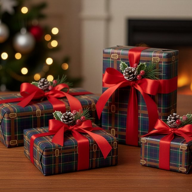 Preppy Lux Christmas Plaid Wrapping Paper (Creator Uploaded)