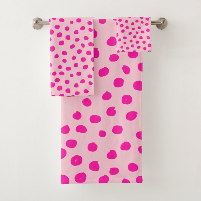 Preppy Pink Dots Modern Animal Print Spots Bath Towel Set (Insitu)