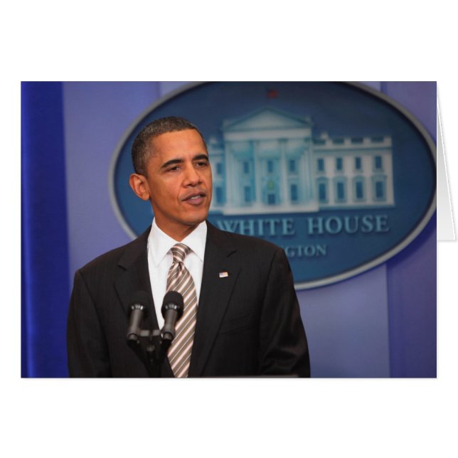 President Barack Obama makes an announcement (Front Horizontal)