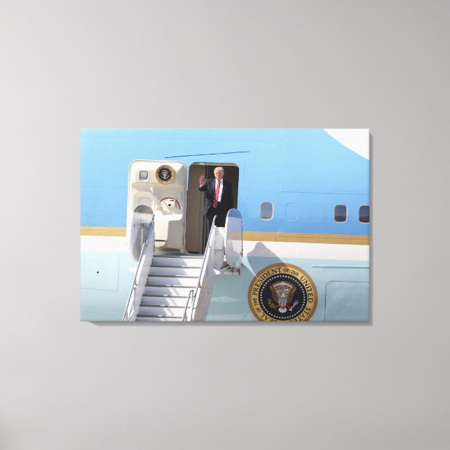 President Trump Steps Off Air Force One Canvas Print (Front)